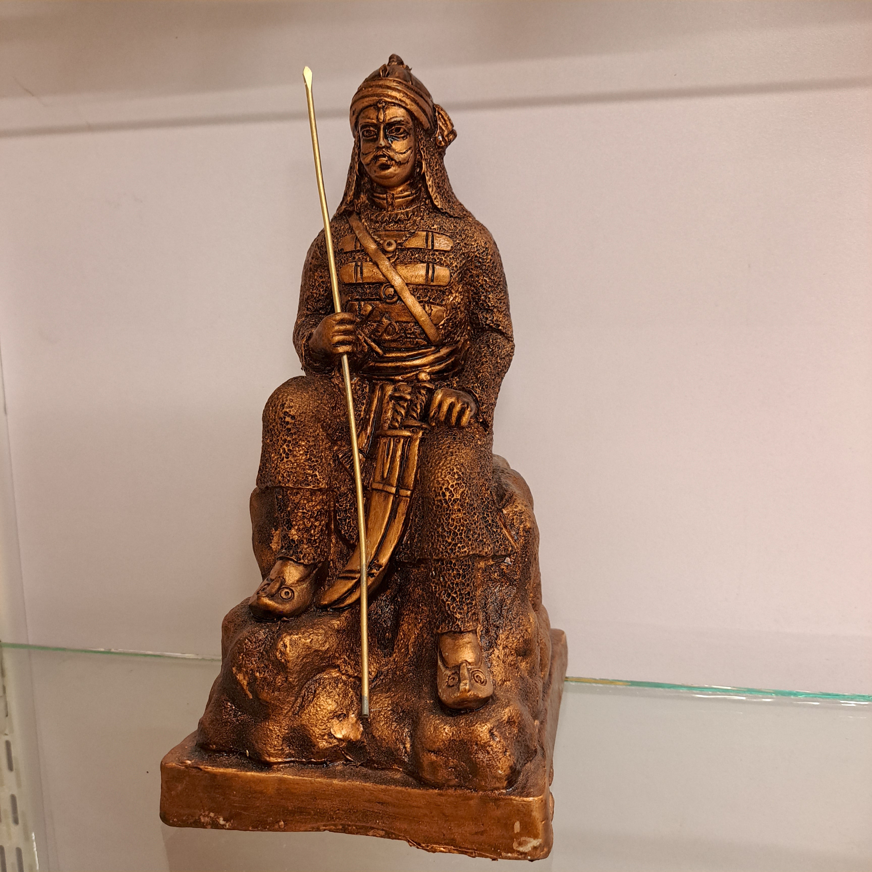 Polyresin Maharana Fiber Idol Big