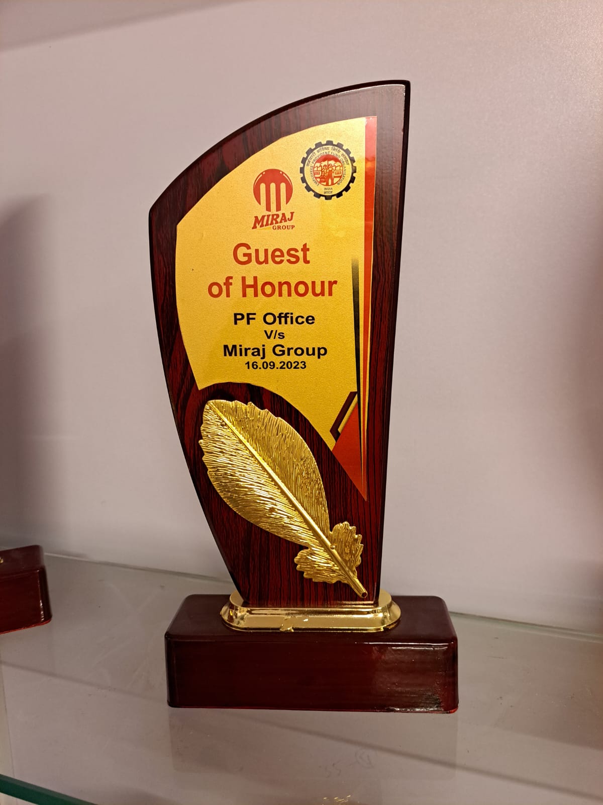 2250 New Memento Leaf Design