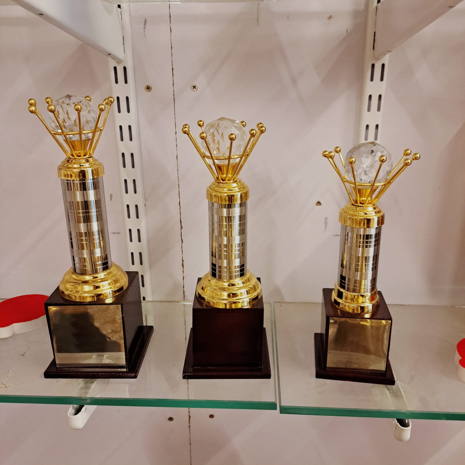 4565 Diamond Crown Trophy