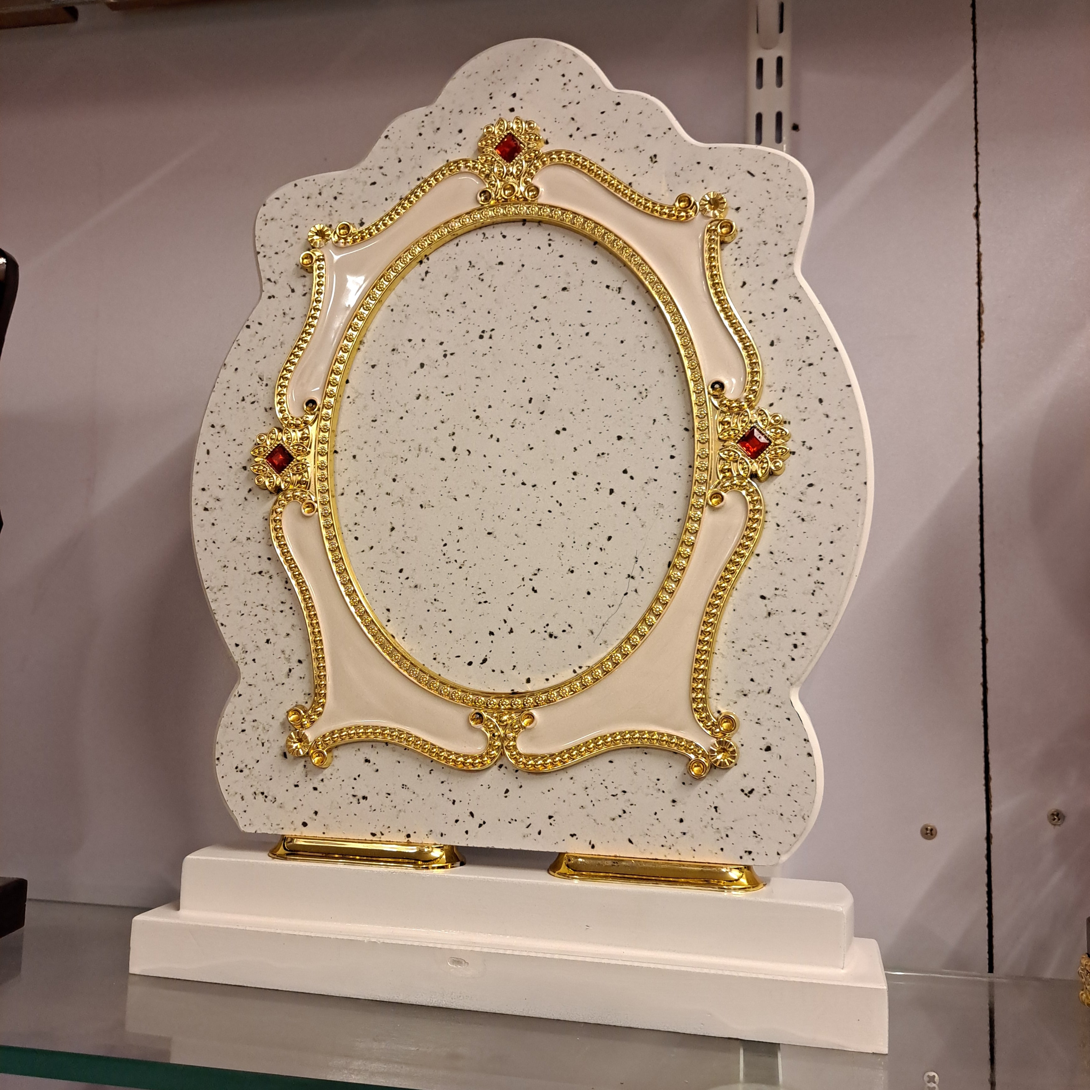 WA 16 White Oval Memento Marble Finish Premium Award