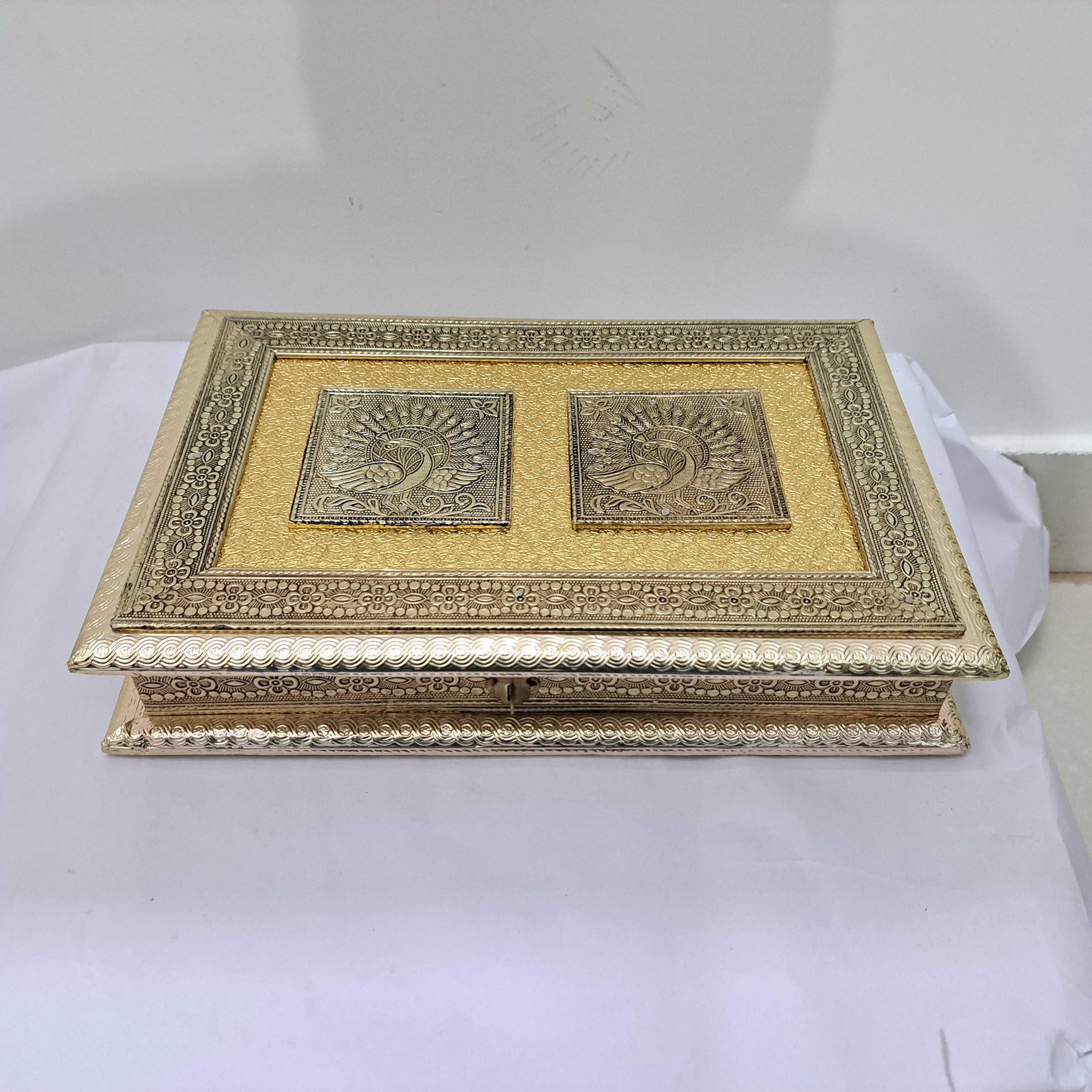 Wooden Dry Fruit Box