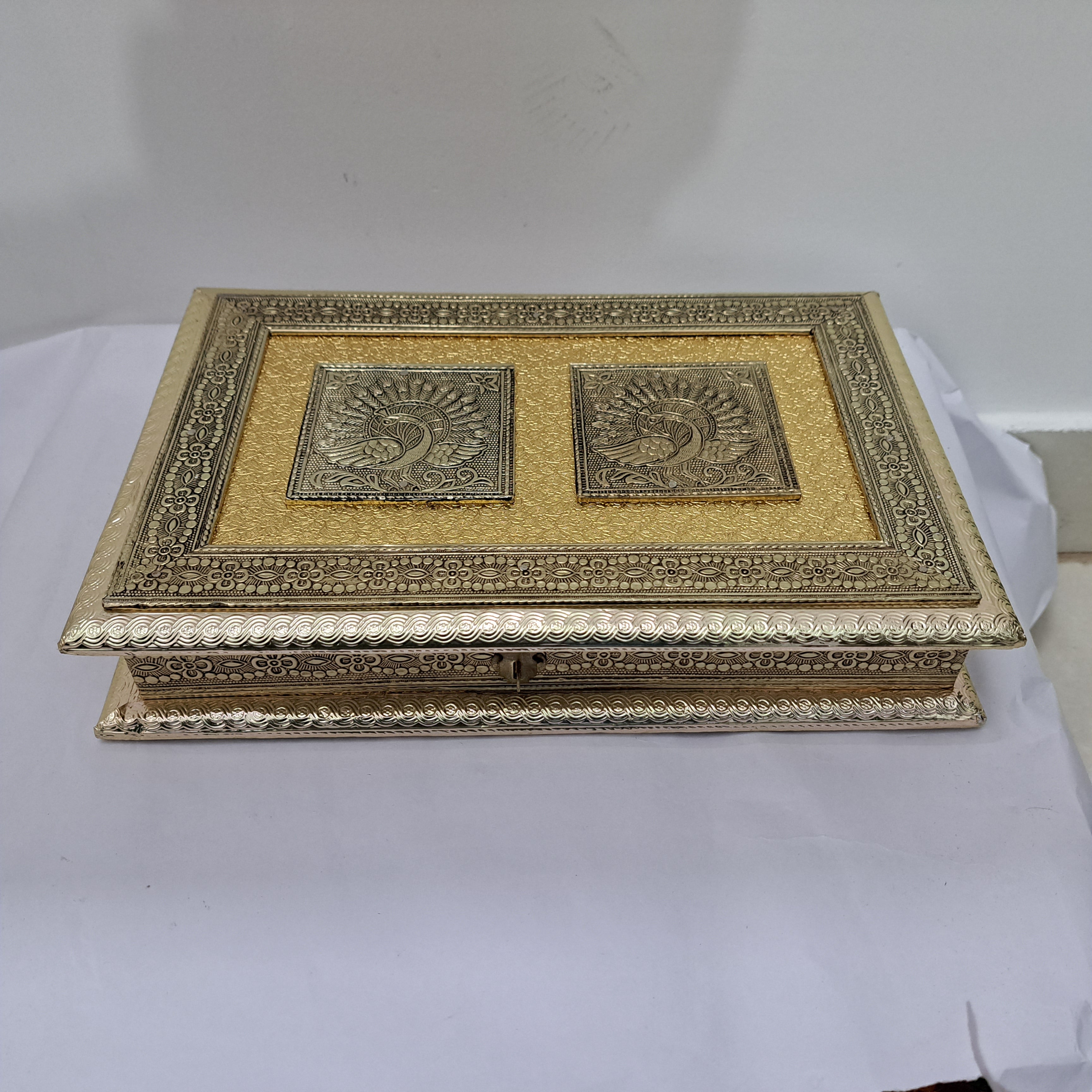 Wooden Dry Fruit Box
