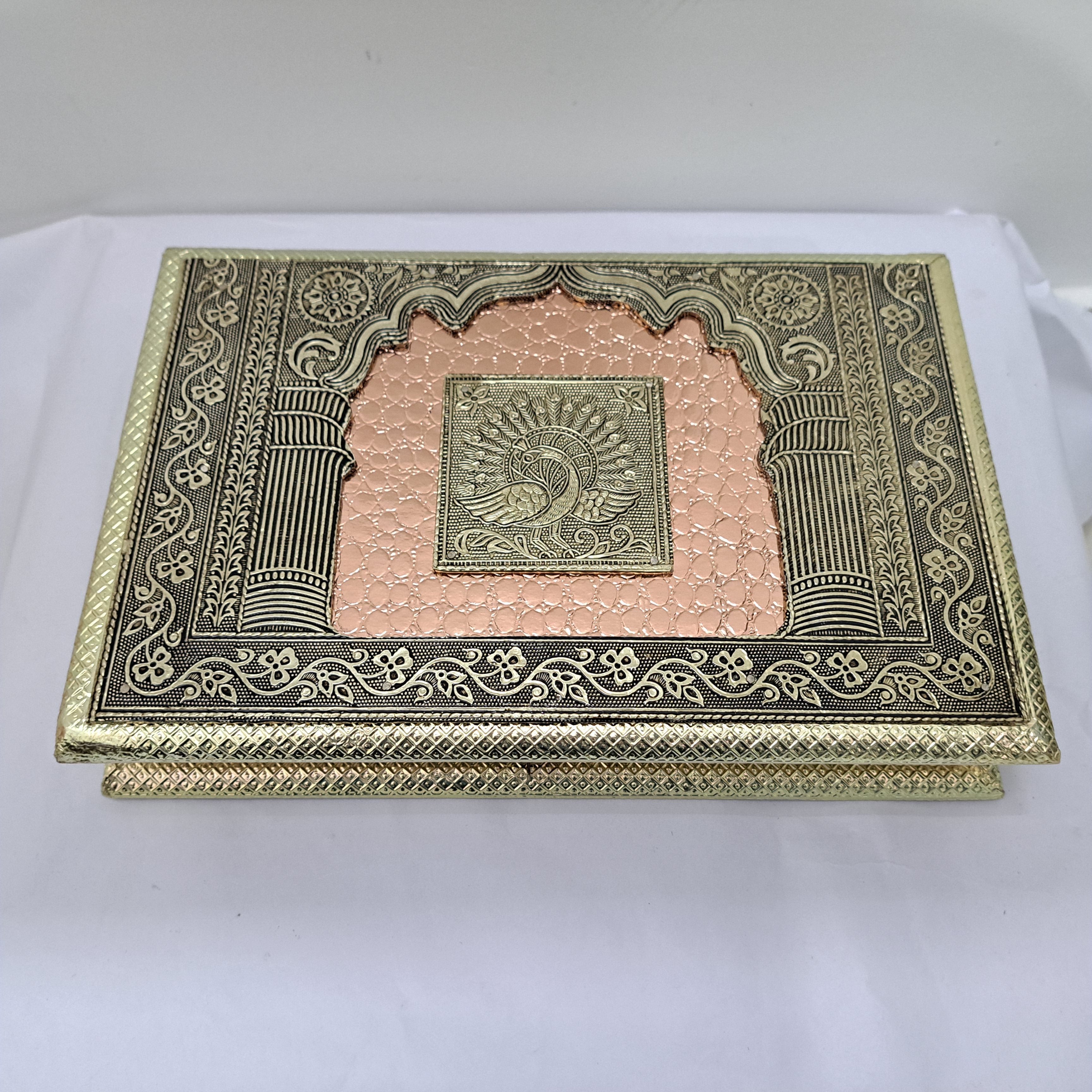 Wooden Dry Fruit Box